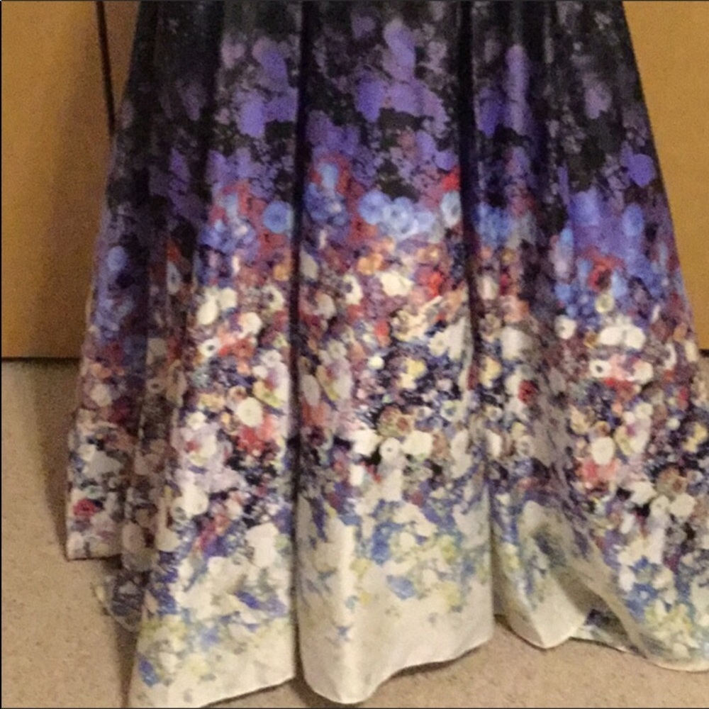 Betsy & Adam Women's Strapless Floral Ball Gown - Picture 2 of 8